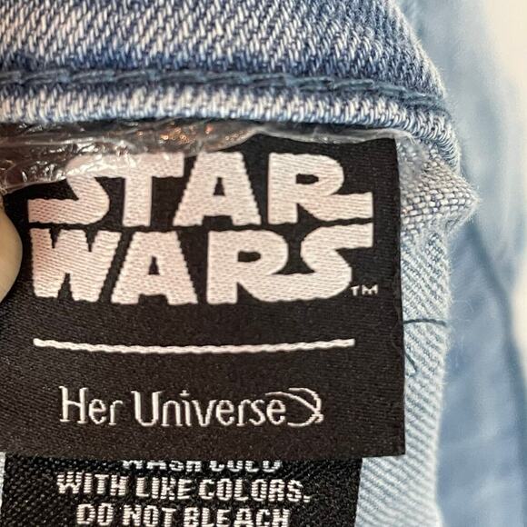 Her Universe Star Wars the Mandalorian the Child Denim Shortalls Size 2X - Picture 4 of 8